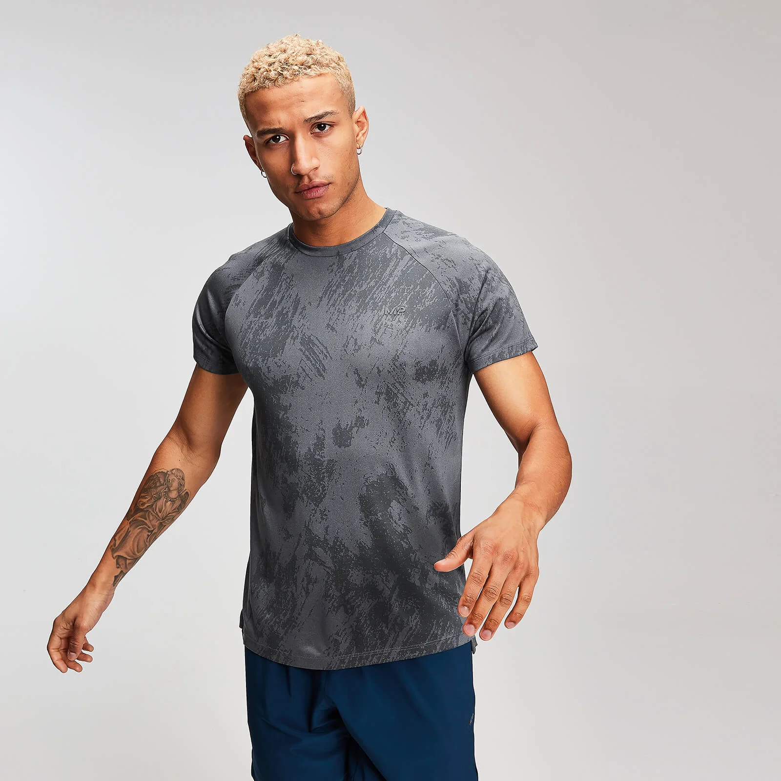 MP Training Heren Distressed T-Shirt - Carbon - XS Afbeelding 1
