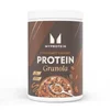 Een bruine pot met witte deksel, met daarop de tekst "Protein Granola" en een foto van granola.