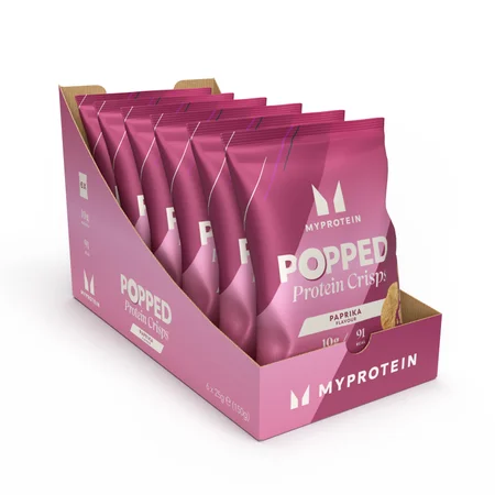 Doos met zes zakjes Myprotein Protein Crisps, paprika smaak, in een roze verpakking.