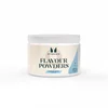 Een witte pot met een wit deksel, met het Myprotein logo en de tekst 'Flavour Powders.