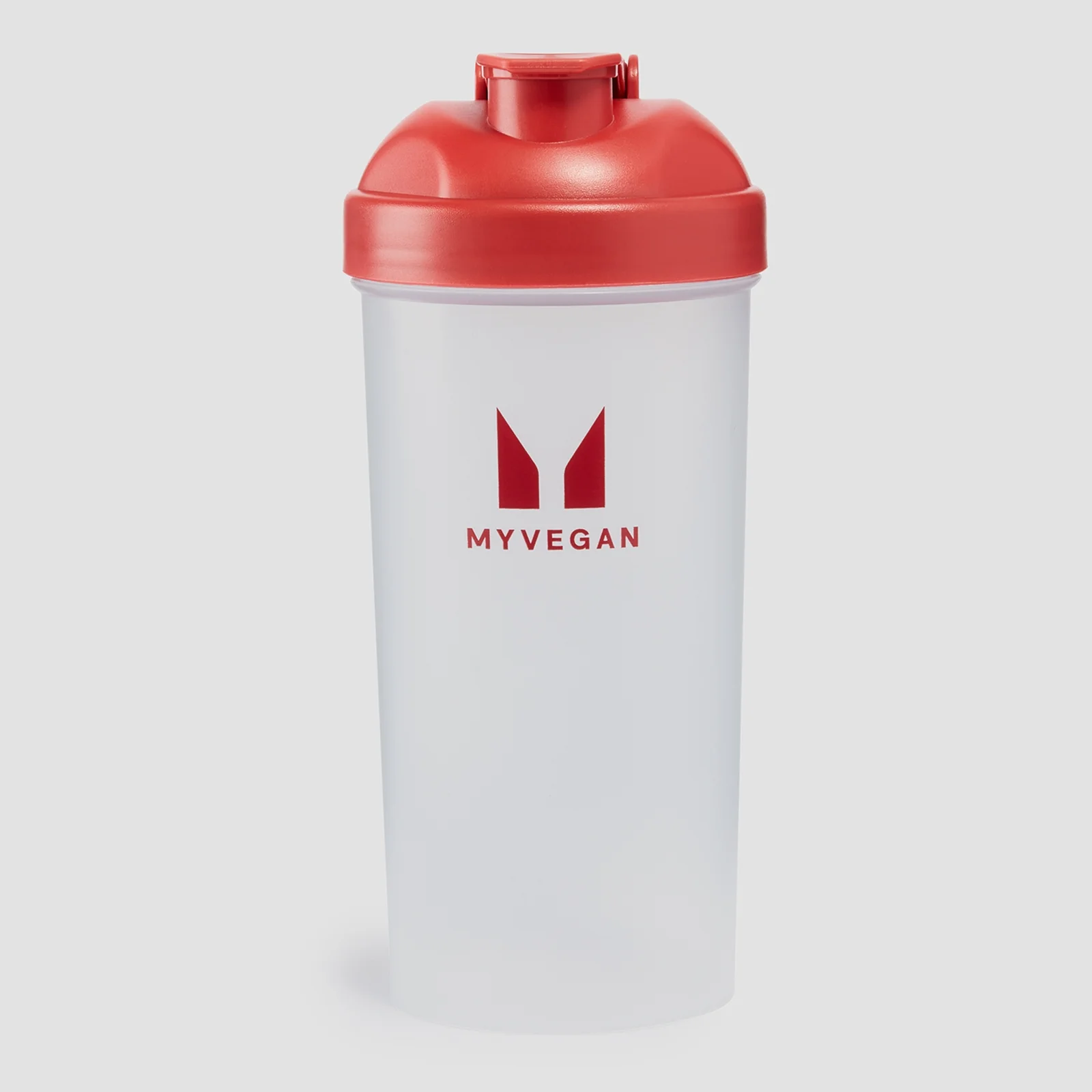 Een doorzichtige Myvegan shaker met een bordeauxrode dop en logo.