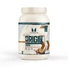 Een crèmekleurige plastic pot met een etiket voor Myprotein Origin Protein, chocoladekoekjessmaak.